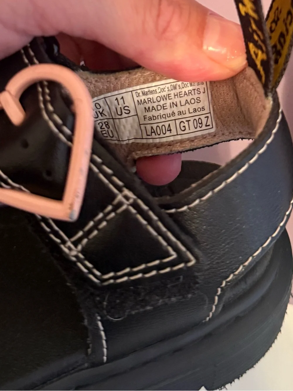 dr marten Junior Marlow Hearts Leather Sandals in Black